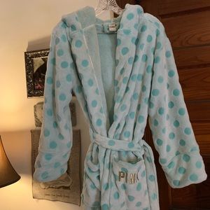 PINK. VICTORIA SECRET polkadot robe 👘